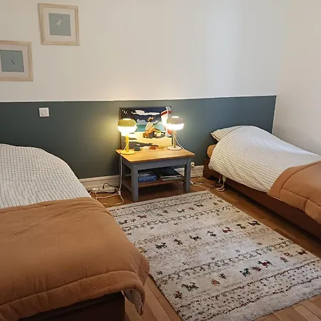 Apartment Happy Family *